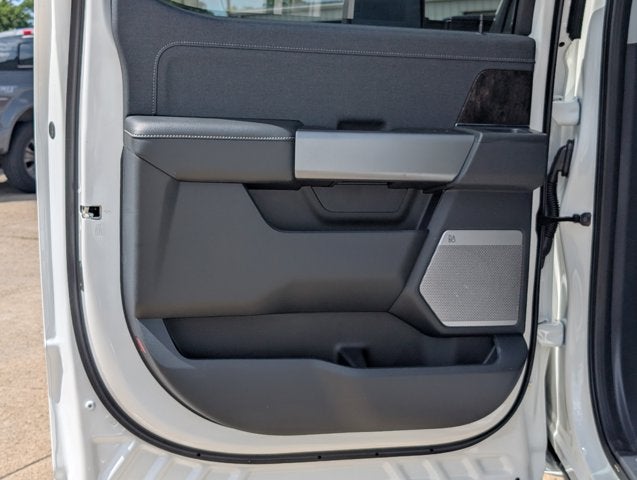 2026 Ford Super Duty F-350 DRW LARIAT