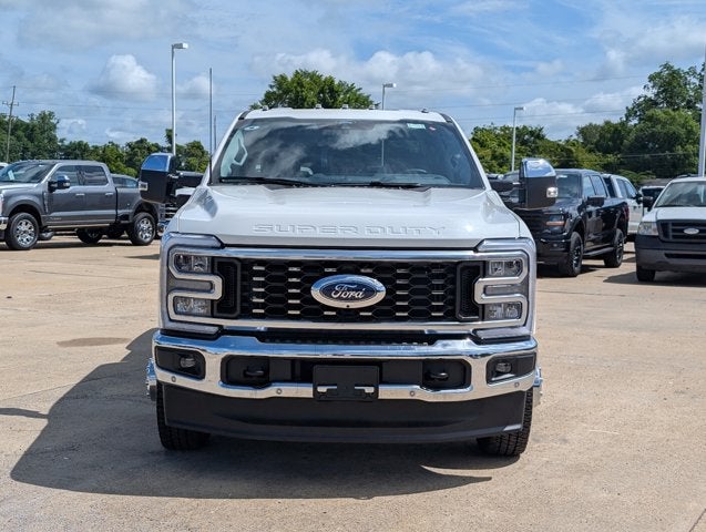 2026 Ford Super Duty F-350 DRW LARIAT