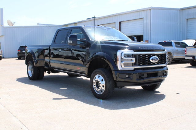 2026 Ford Super Duty F-450 DRW Platinum