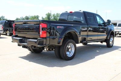 2026 Ford Super Duty F-450 DRW Platinum