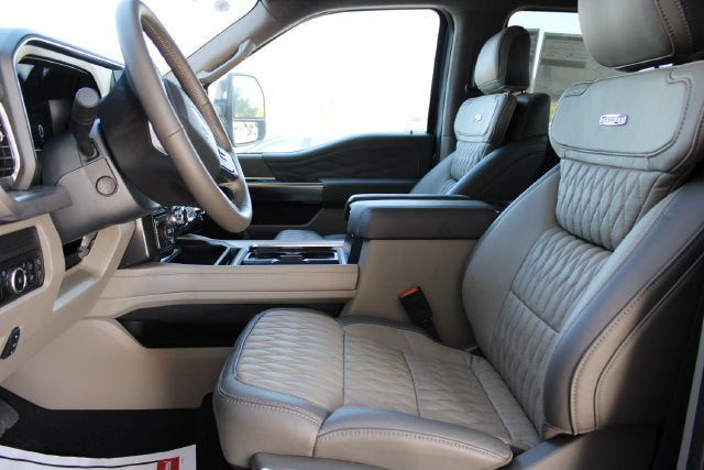 2026 Ford F-450SD Platinum DRW