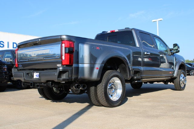 2026 Ford F-450SD Platinum DRW
