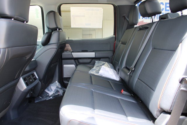 2026 Ford Super Duty F-450 DRW LARIAT