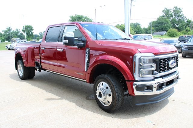2026 Ford Super Duty F-450 DRW LARIAT