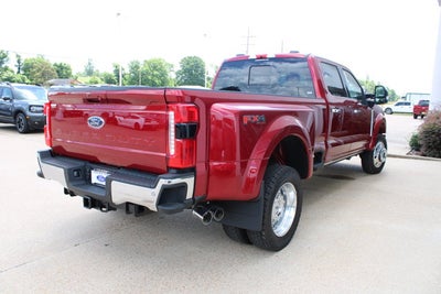 2026 Ford Super Duty F-450 DRW LARIAT