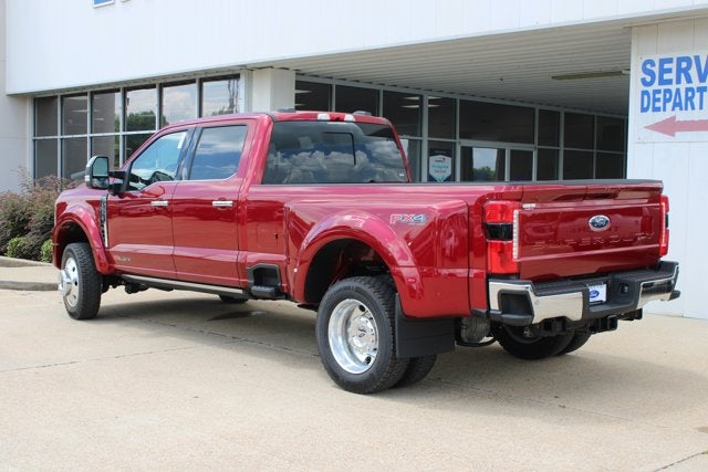 2026 Ford Super Duty F-450 DRW LARIAT