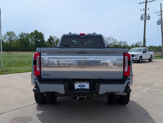 2026 Ford Super Duty F-450 DRW Platinum