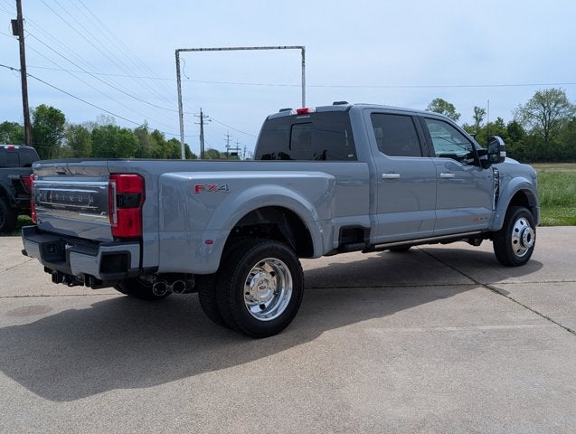 2026 Ford Super Duty F-450 DRW Platinum