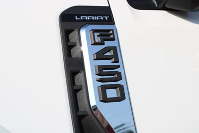 2026 Ford Super Duty F-450 DRW LARIAT