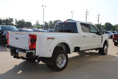 2026 Ford Super Duty F-450 DRW LARIAT