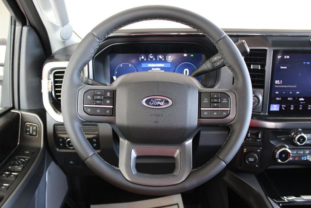 2026 Ford Super Duty F-450 DRW LARIAT