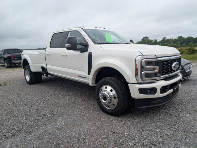 2026 Ford Super Duty F-450 DRW F-450® Platinum®