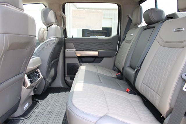 2026 Ford Super Duty F-450 DRW Platinum