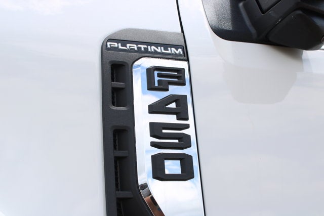 2026 Ford Super Duty F-450 DRW Platinum