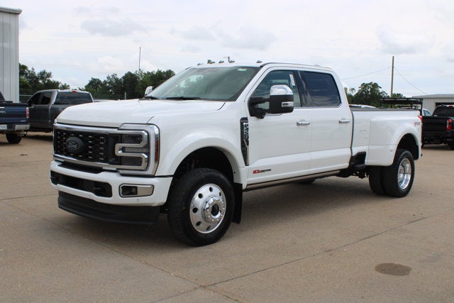 2026 Ford Super Duty F-450 DRW Platinum