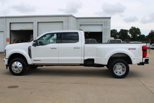 2026 Ford Super Duty F-450 DRW Platinum