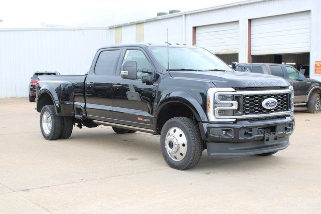 2026 Ford Super Duty F-450 DRW Platinum