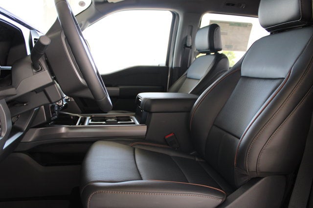 2026 Ford Super Duty F-450 DRW LARIAT