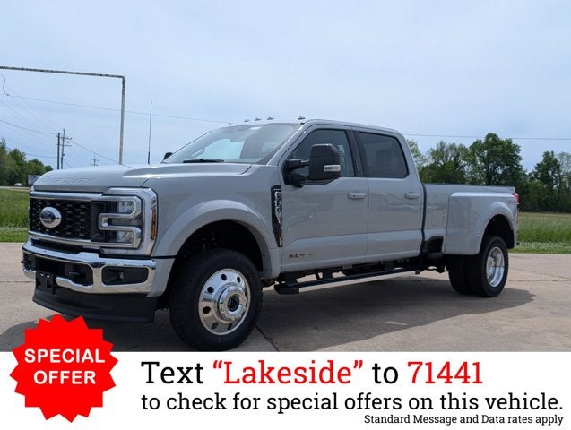 2026 Ford Super Duty F-450 DRW LARIAT