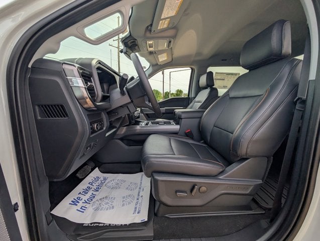 2026 Ford Super Duty F-450 DRW LARIAT