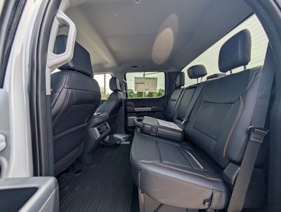 2026 Ford Super Duty F-450 DRW LARIAT