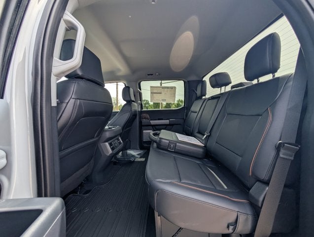 2026 Ford Super Duty F-450 DRW LARIAT