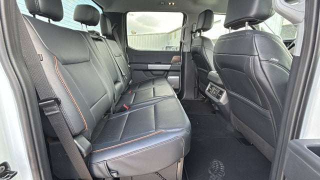 2026 Ford Super Duty F-450 DRW LARIAT