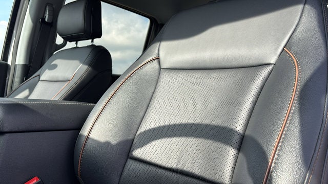 2026 Ford Super Duty F-450 DRW LARIAT