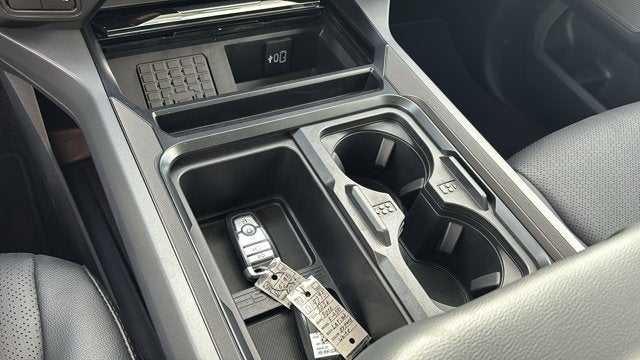 2026 Ford Super Duty F-450 DRW LARIAT