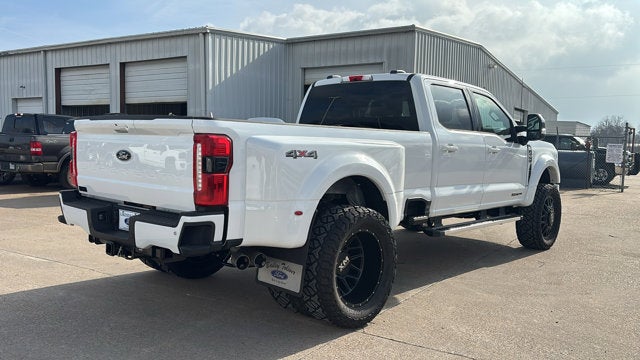 2026 Ford Super Duty F-450 DRW LARIAT