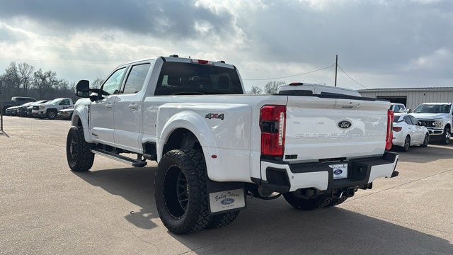 2026 Ford Super Duty F-450 DRW LARIAT