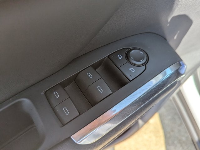 2025 Chevrolet Traverse FWD LT