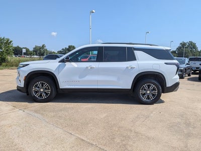 2025 Chevrolet Traverse FWD LT