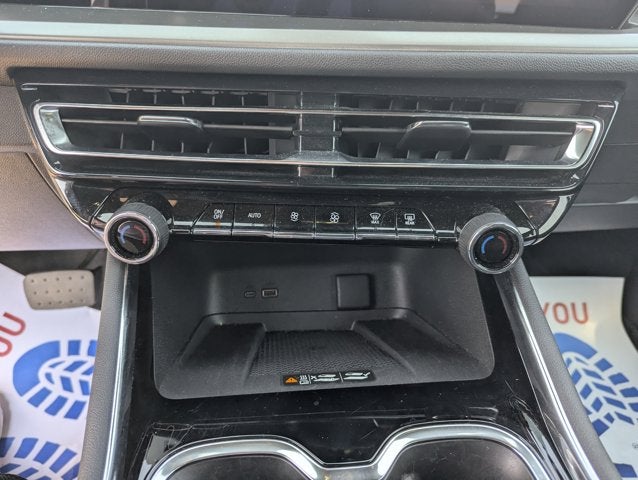 2025 Chevrolet Traverse FWD LT