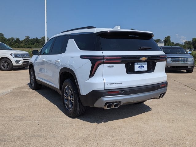 2025 Chevrolet Traverse FWD LT