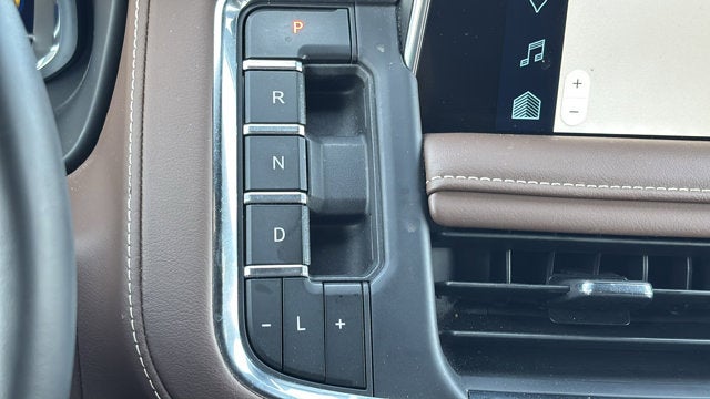 2024 Chevrolet Suburban High Country