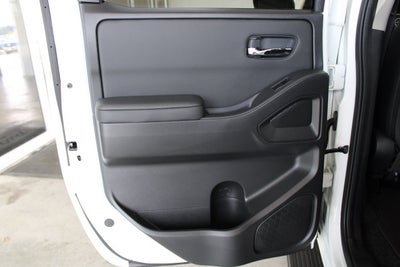 2024 Nissan Frontier SL