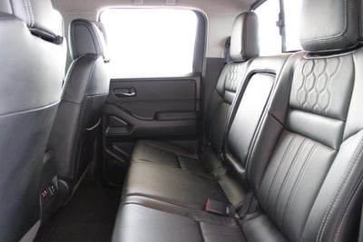 2024 Nissan Frontier SL