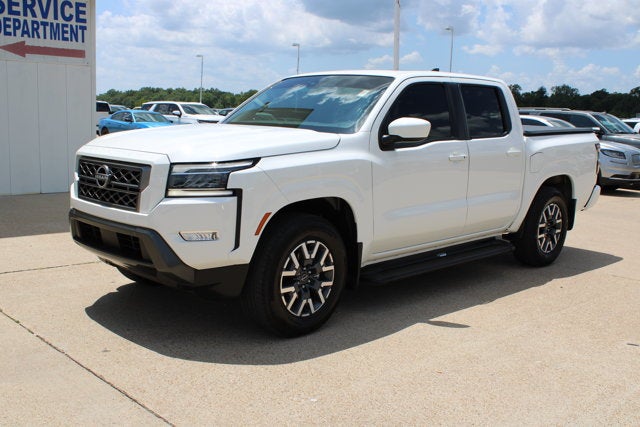 2024 Nissan Frontier SL