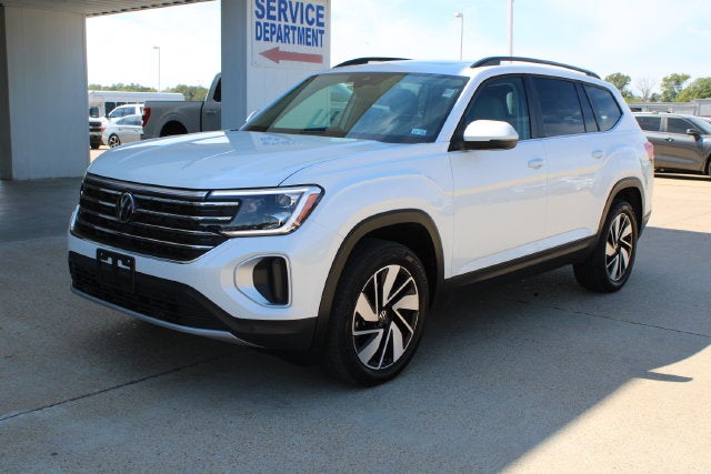 2026 Volkswagen Atlas SE w/Technology