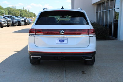 2026 Volkswagen Atlas SE w/Technology