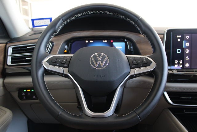 2026 Volkswagen Atlas SE w/Technology