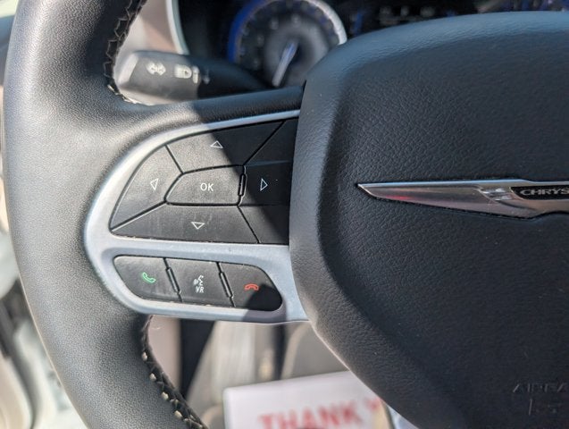 2023 Chrysler Voyager LX