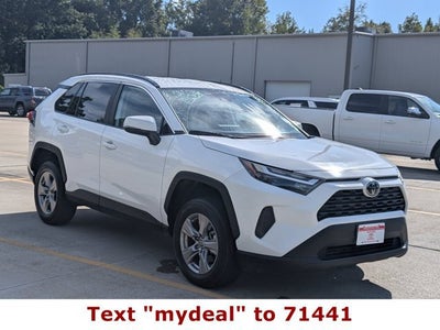 2025 Toyota RAV4 XLE
