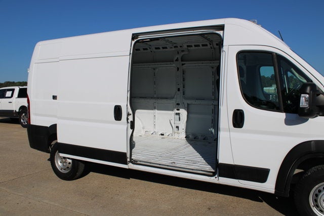 2026 RAM ProMaster Cargo Van Tradesman