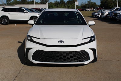 2025 Toyota Camry SE