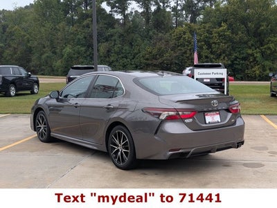 2024 Toyota Camry SE