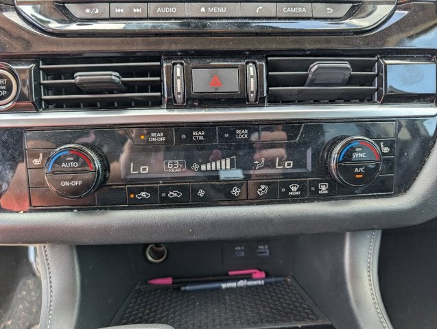 2024 Nissan Pathfinder SV