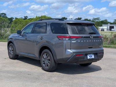 2024 Nissan Pathfinder SV