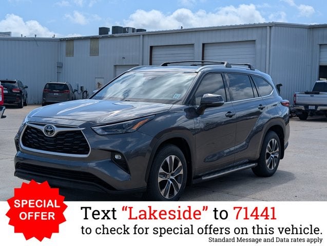 2022 Toyota Highlander XLE
